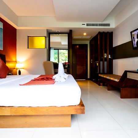 Di Pantai Boutique Beach Resort Patong Екстер'єр фото