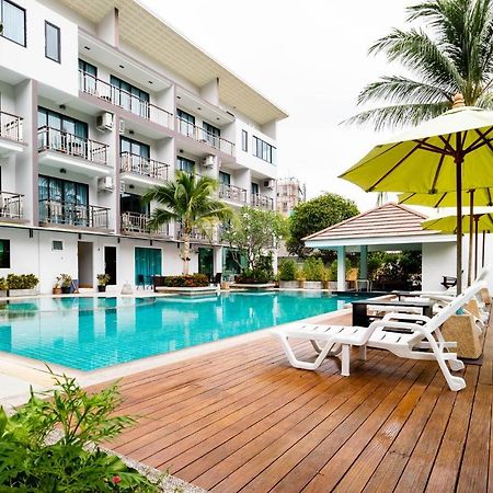 Di Pantai Boutique Beach Resort Patong Екстер'єр фото