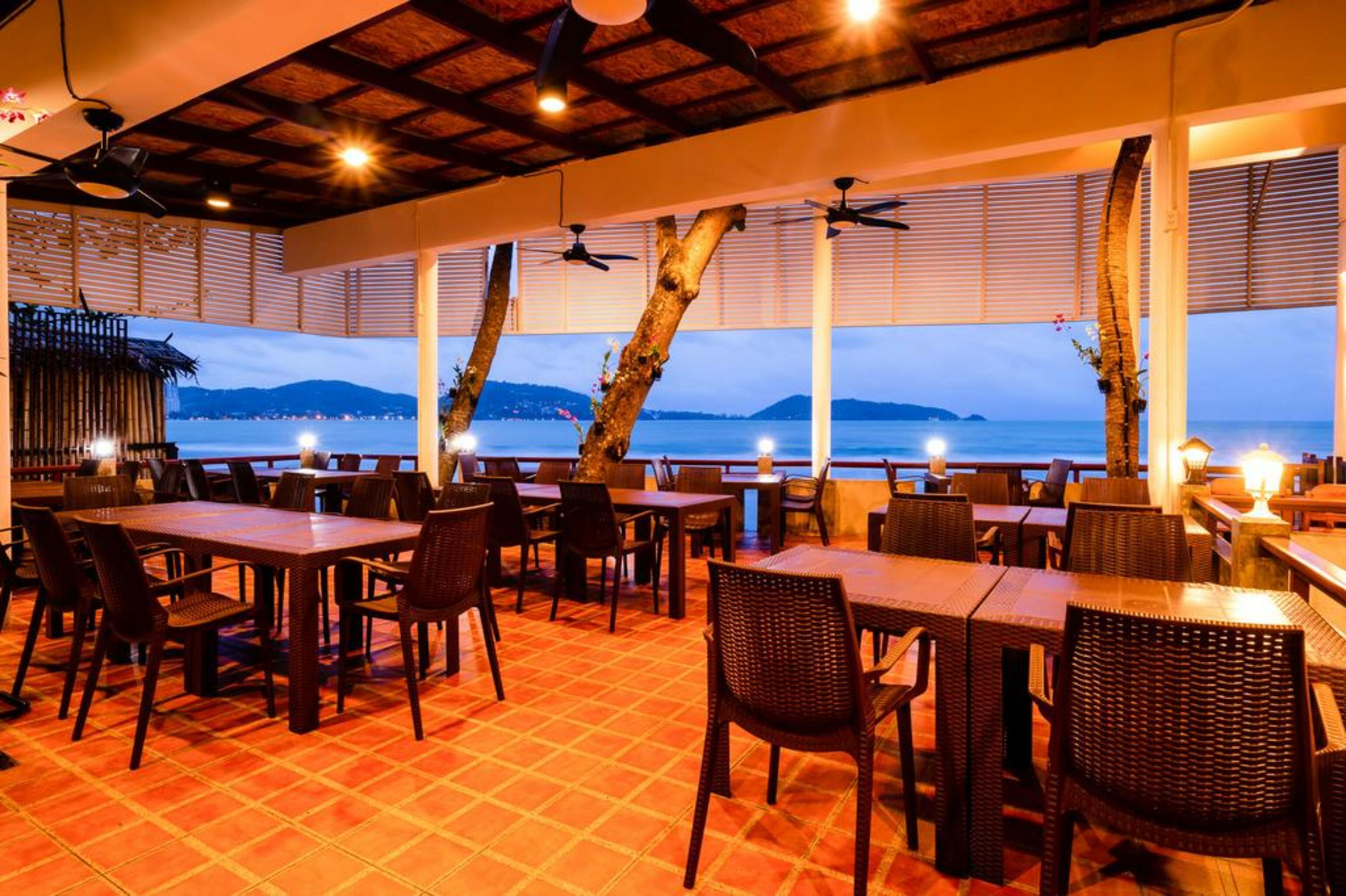 Di Pantai Boutique Beach Resort Patong Екстер'єр фото