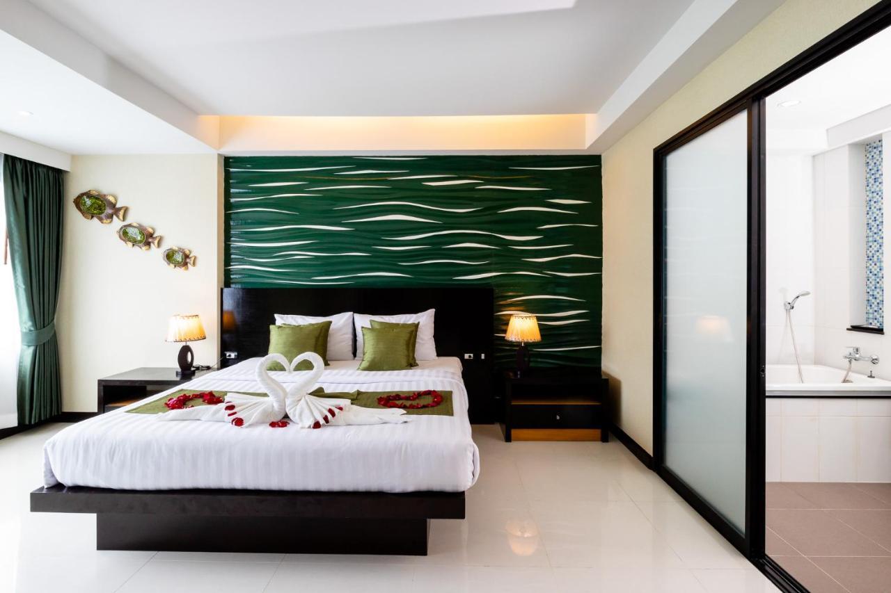 Di Pantai Boutique Beach Resort Patong Екстер'єр фото