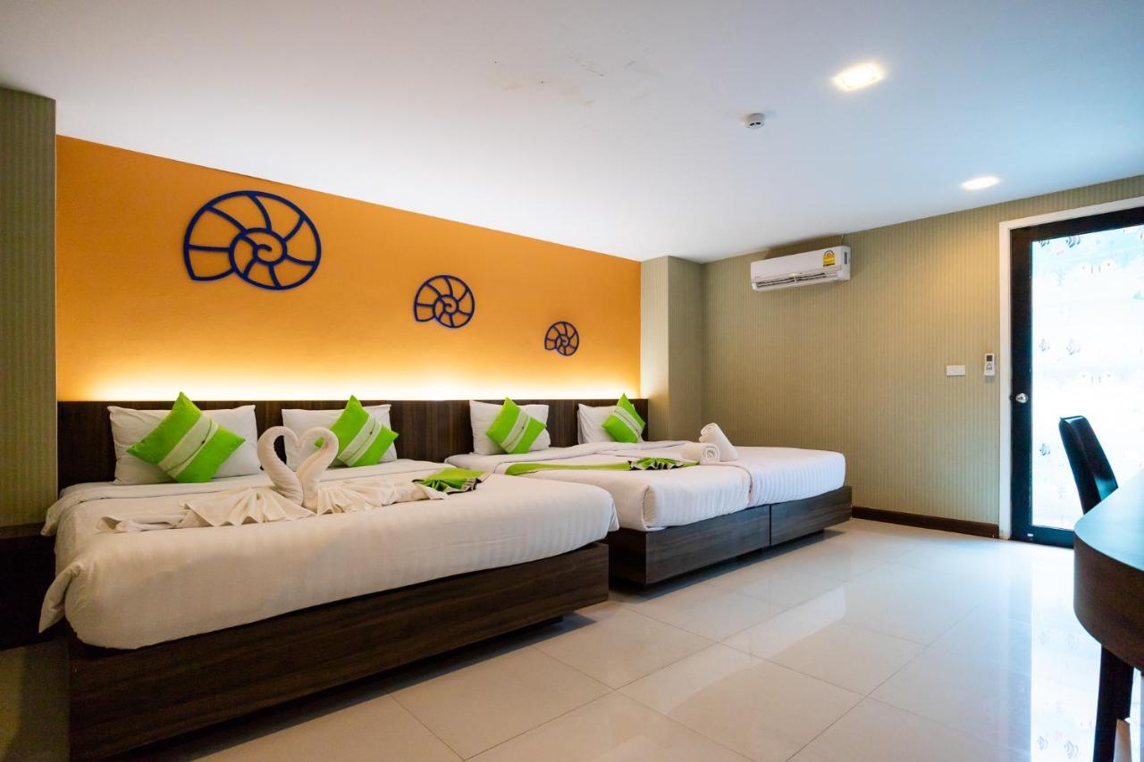 Di Pantai Boutique Beach Resort Patong Екстер'єр фото