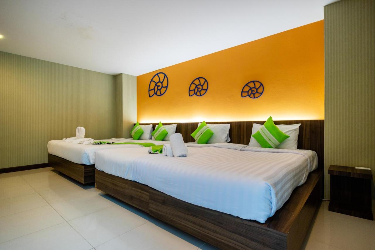 Di Pantai Boutique Beach Resort Patong Екстер'єр фото